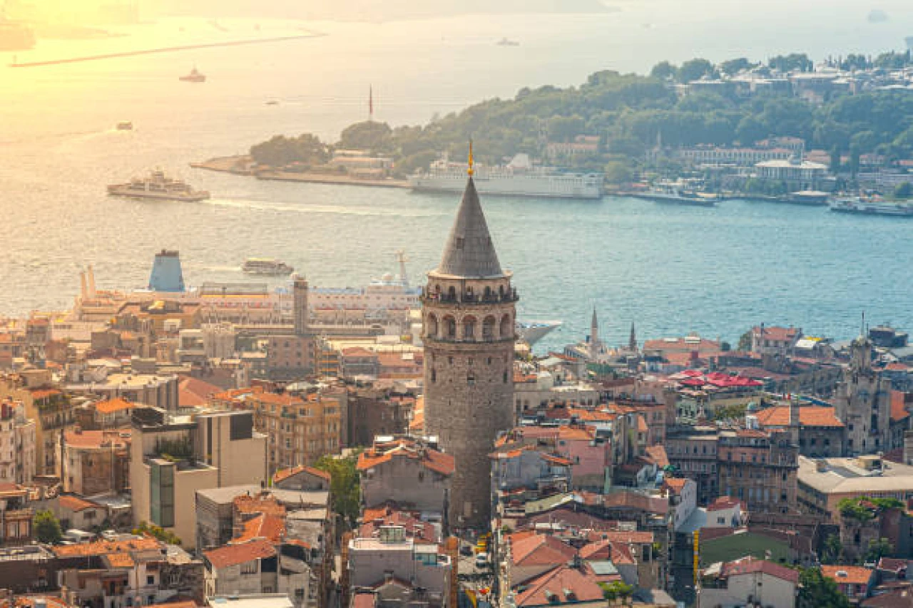Hafta İçi Şehir Kaçamakları: Turistik Yoğunluk Olmadan Gezmek