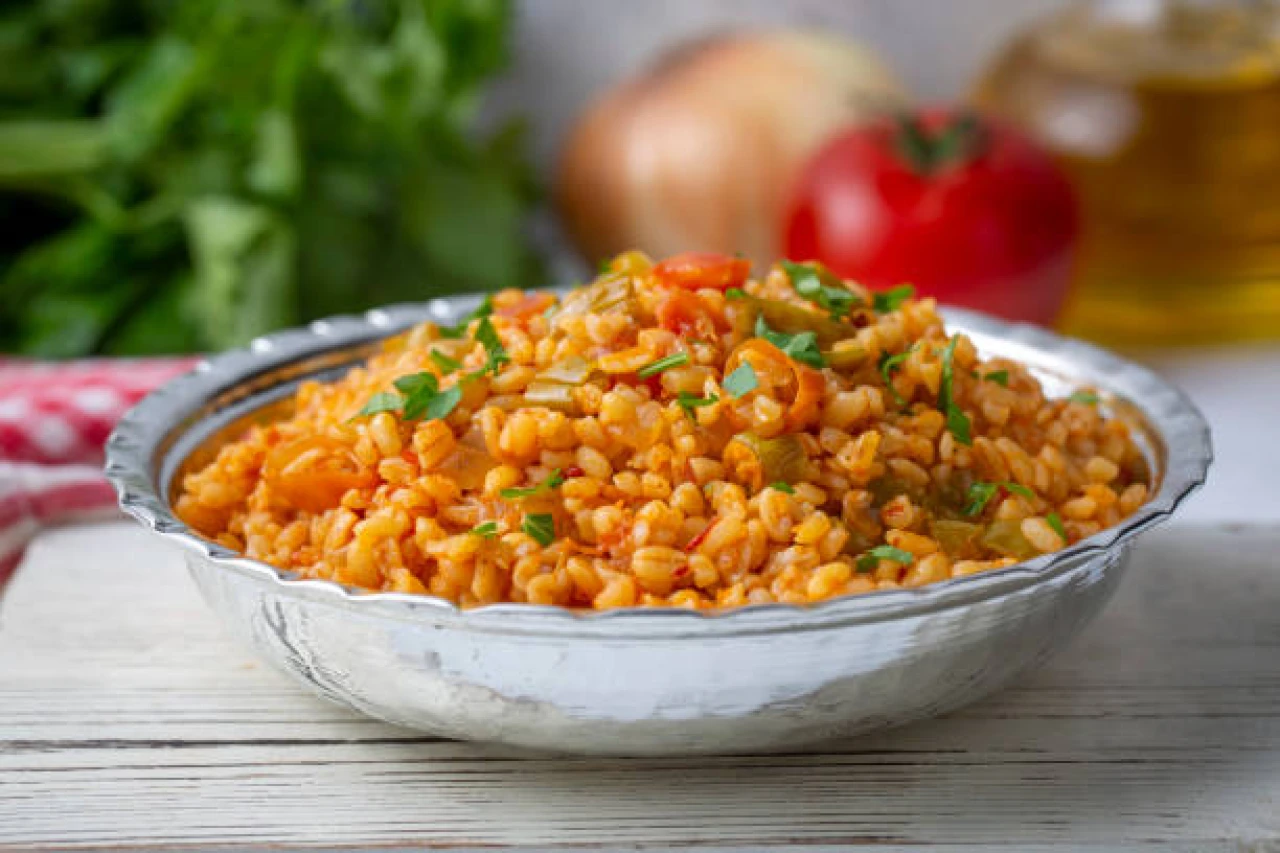 Bulgur Pilavının 3 Farklı Çeşidi: Erişteli, Sebzeli ve Meyhane Usulü