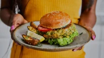 Kolay Vegan Burger Tarifi: Sağlıklı ve Lezzetli Alternatif
