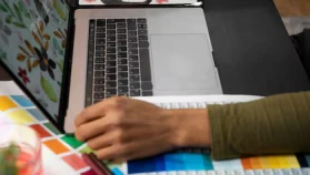 Grafik Tasarım Başlangıç Rehberi: Photoshop ve Illustrator’a Giriş