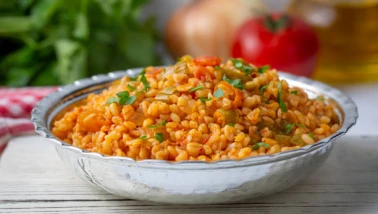 Bulgur Pilavının 3 Farklı Çeşidi: Erişteli, Sebzeli ve Meyhane Usulü