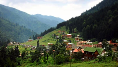 Karadeniz Yaylalarında Macera: Doğa Yürüyüşleri ve Kültürel Deneyimler