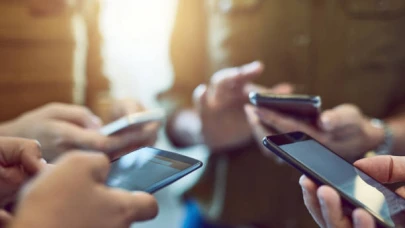 Telefon Bağımlılığını Azaltmak: Dijital Alışkanlıkları Düzenleme Kılavuzu